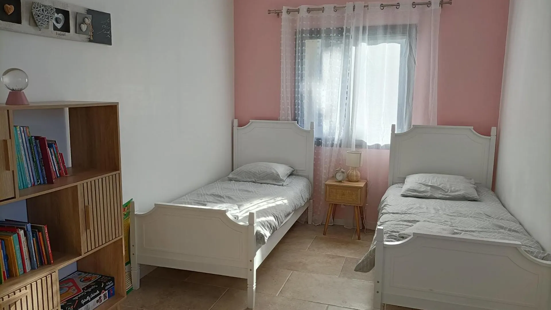 Holiday home Maison Neuf En Provence Monteux